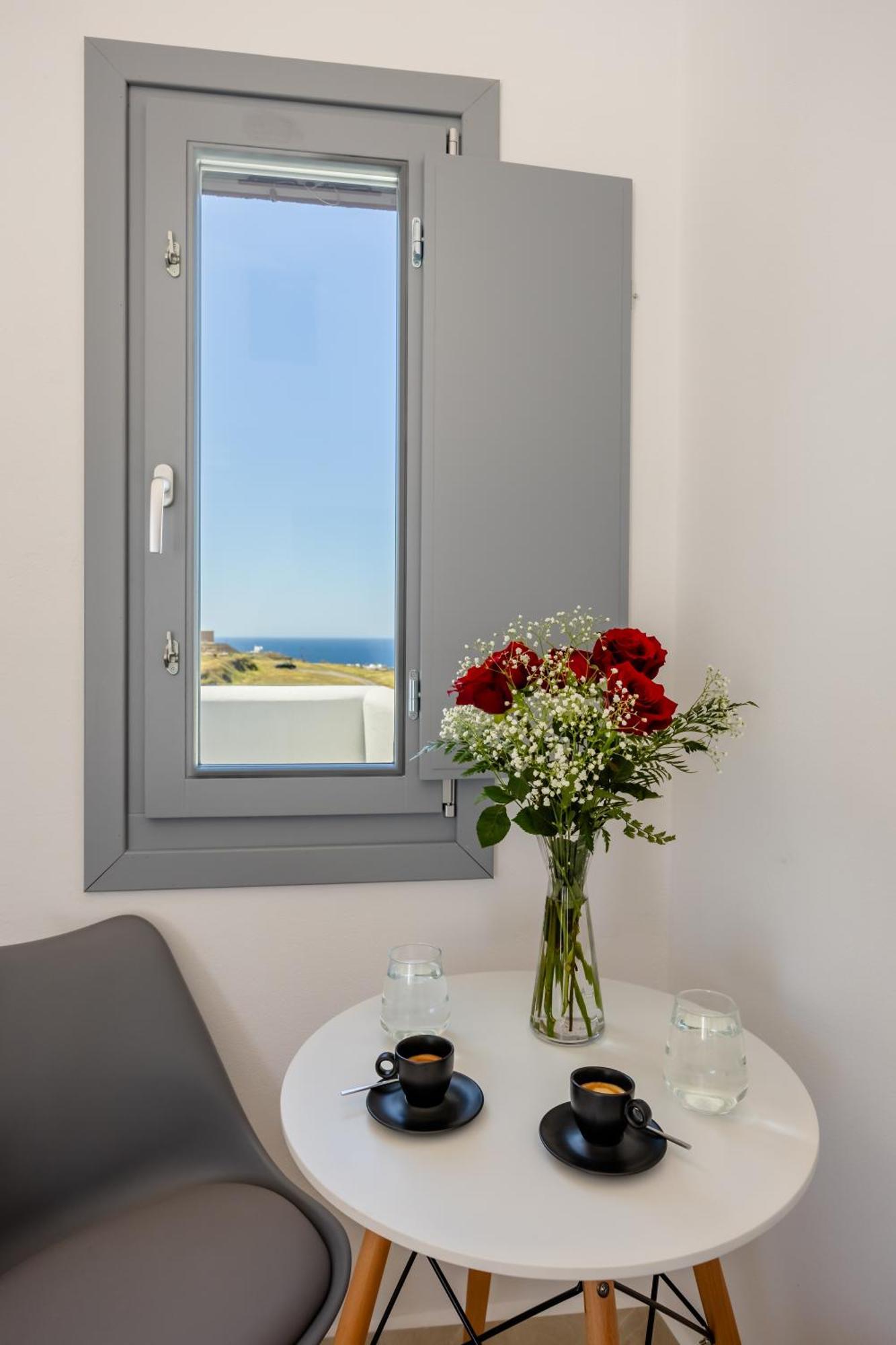 Nastram Suites Oia Kültér fotó