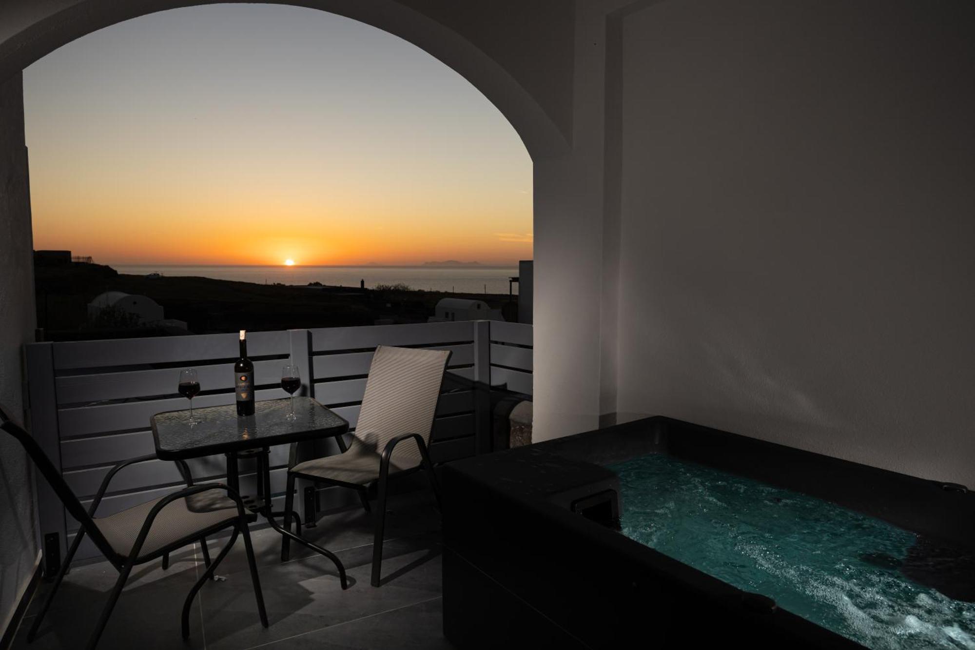 Nastram Suites Oia Kültér fotó